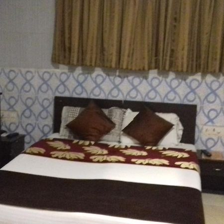 Hotel Majesty Palace 孟买 外观 照片